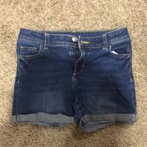 Blue Jean shorts medium length